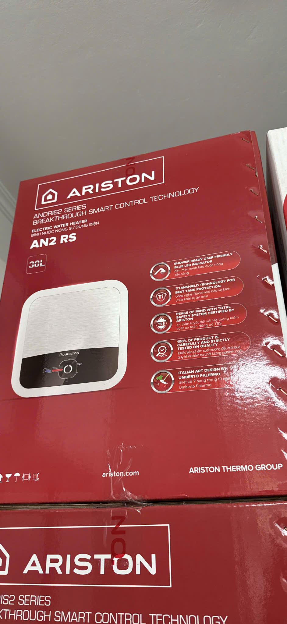 Máy nước nóng Ariston Slim3 20R - 20 lít