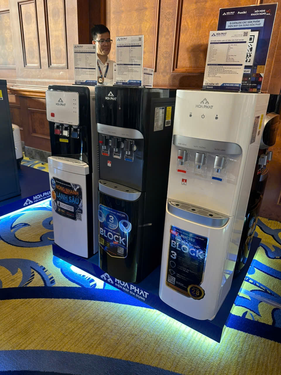 Cây nước nóng lạnh Hòa Phát HHC363