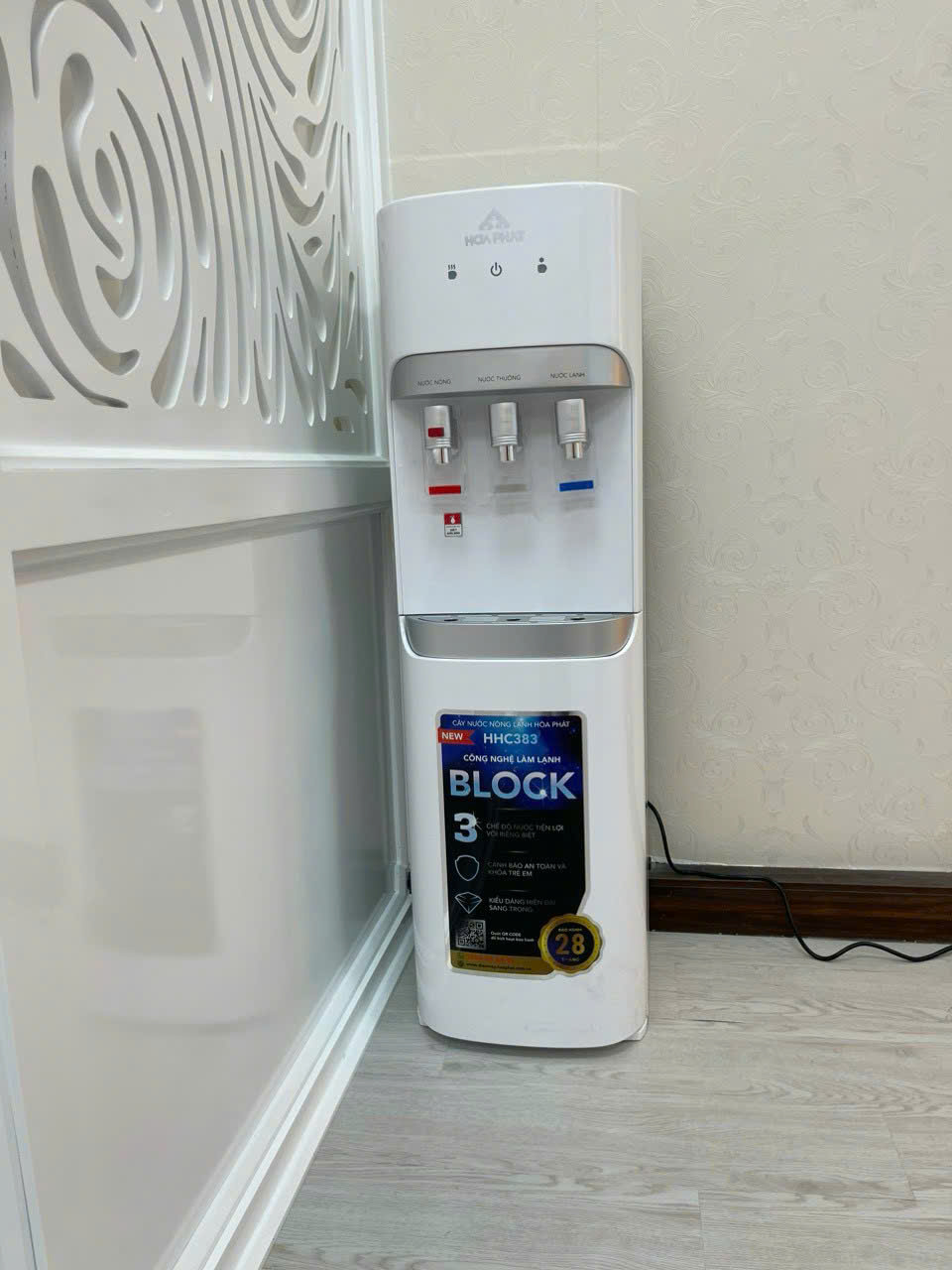 Cây nước nóng lạnh hút bình Hòa Phát HHC383