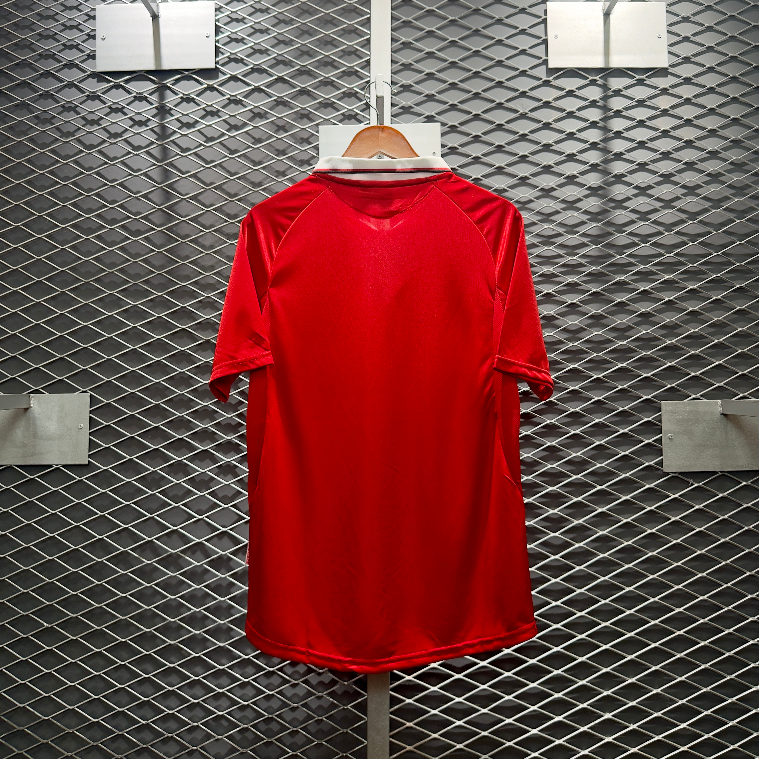 ÁO BÓNG ĐÁ MANCHESTER UNITED 1998/99 CHUNG KẾT CHAMPIONS LEAGUE