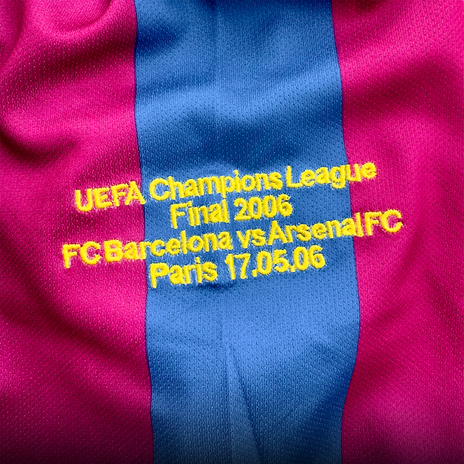 ÁO BÓNG ĐÁ BARCELONA 2005/06 SÂN NHÀ DÀI TAY CHUNG KẾT CHAMPIONS LEAGUE