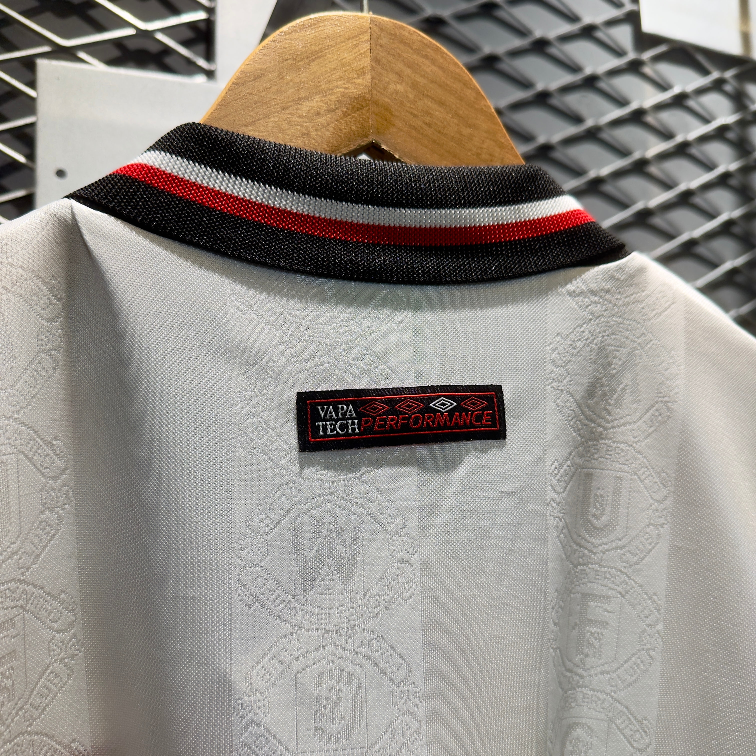 ÁO BÓNG ĐÁ MANCHESTER UNITED 1998/99 SÂN KHÁCH