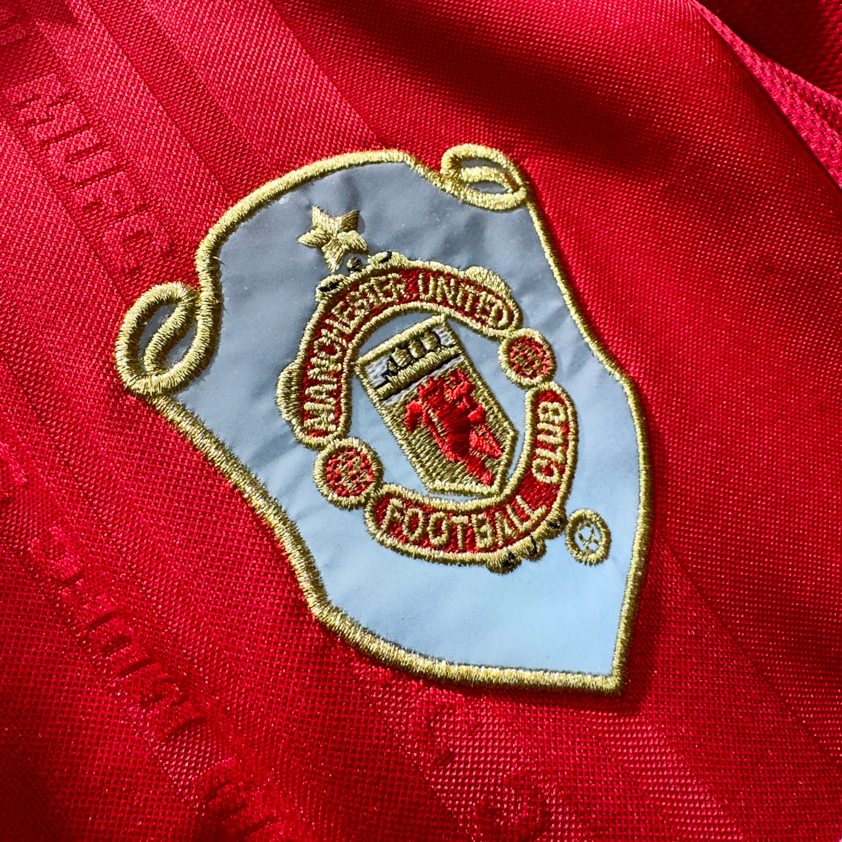 ÁO BÓNG ĐÁ MANCHESTER UNITED 1998/99 CHUNG KẾT CHAMPIONS LEAGUE