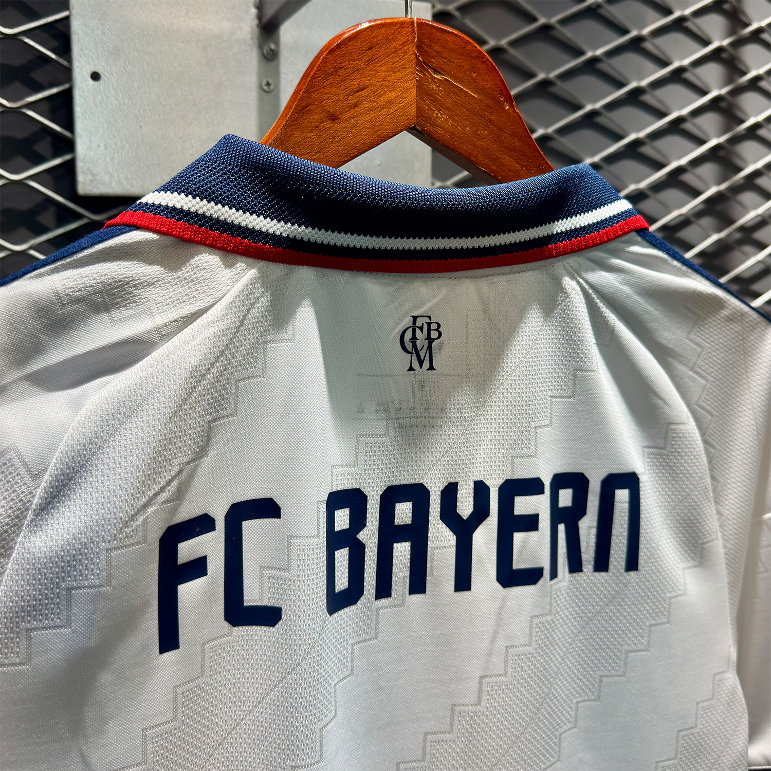 ÁO BÓNG ĐÁ BAYERN MUNICH 2026/27 SÂN KHÁCH BẢN PLAYER