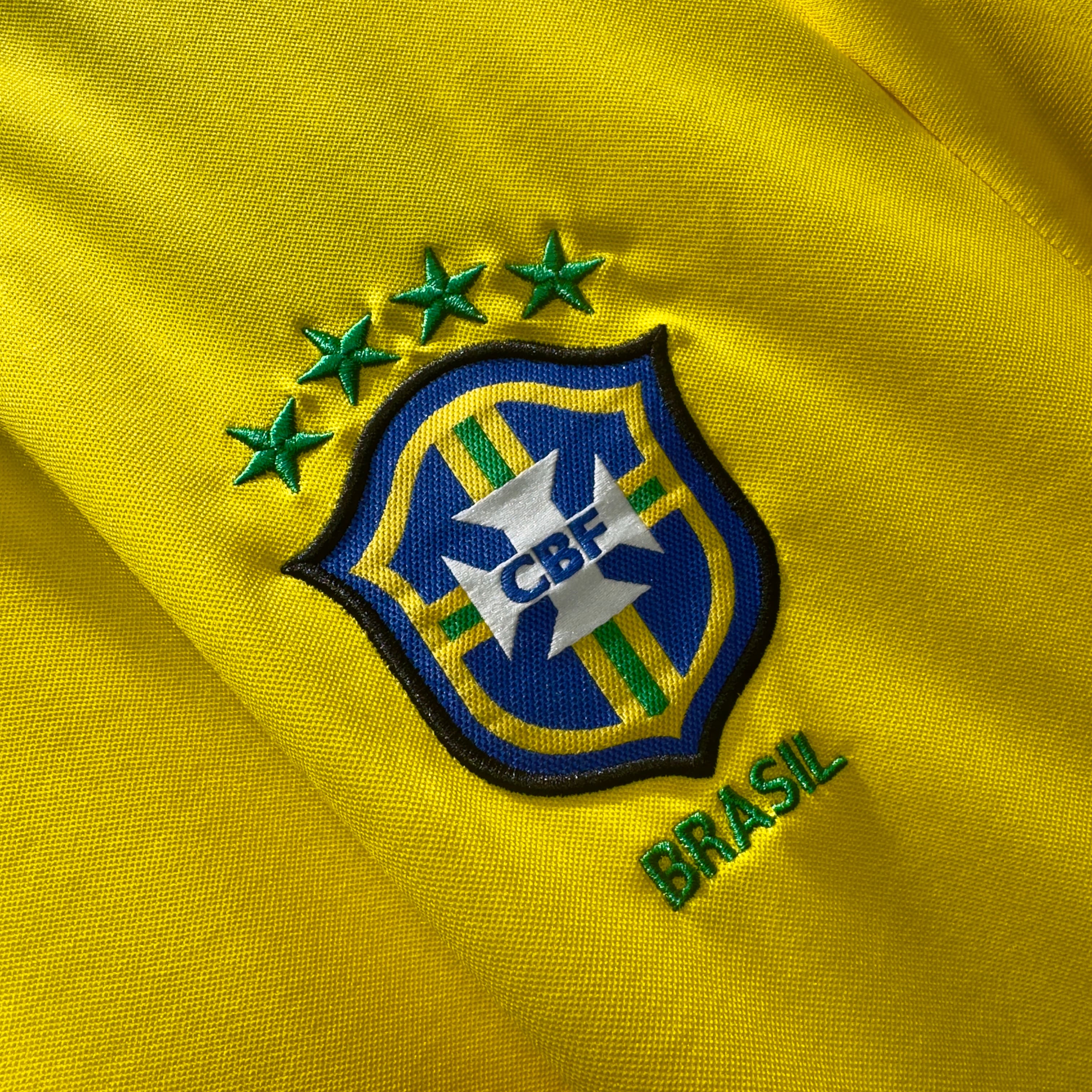 ÁO BÓNG ĐÁ ĐỘI TUYỂN BRAZIL 1998 SÂN NHÀ