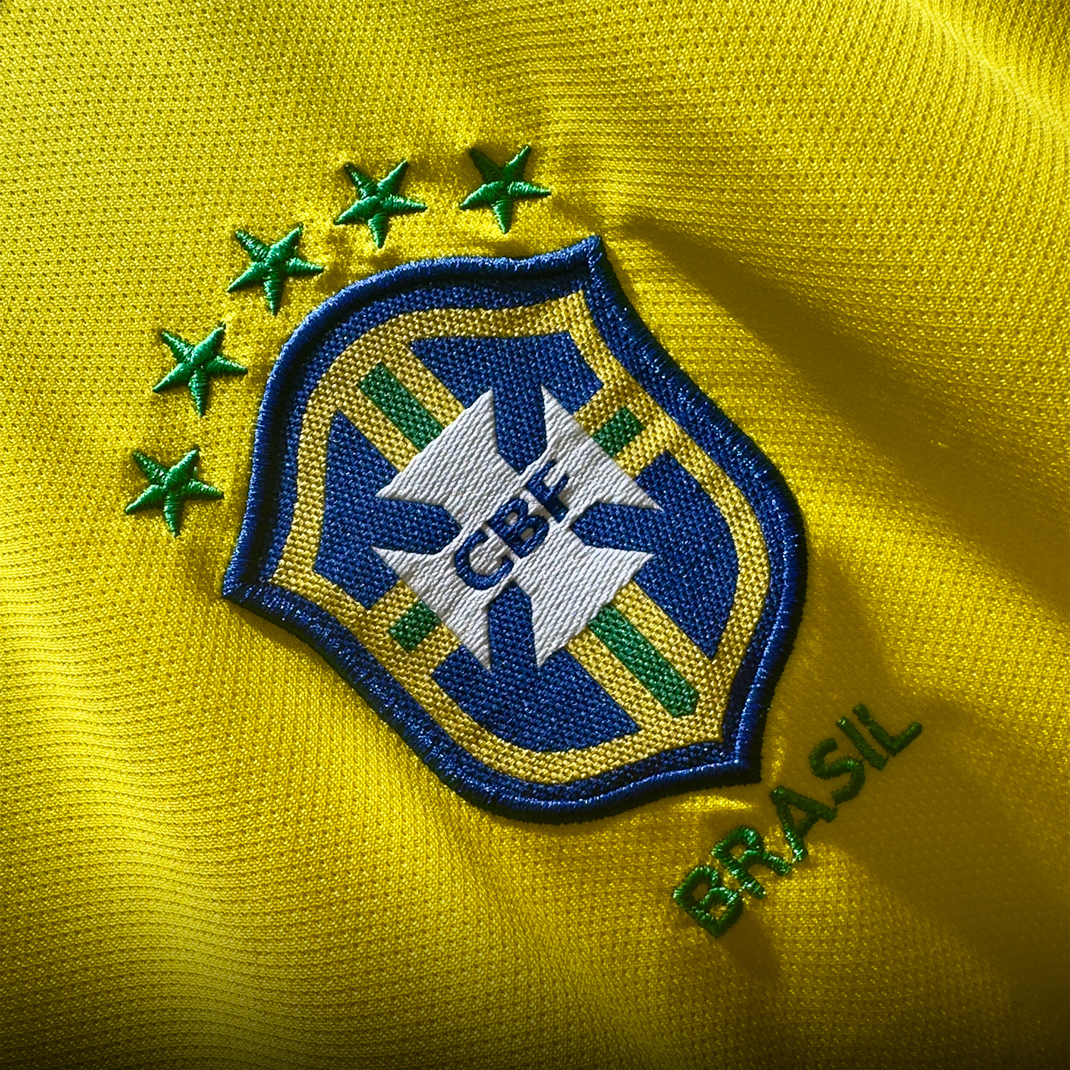 ÁO BÓNG ĐÁ ĐỘI TUYỂN BRAZIL 2004 SÂN NHÀ