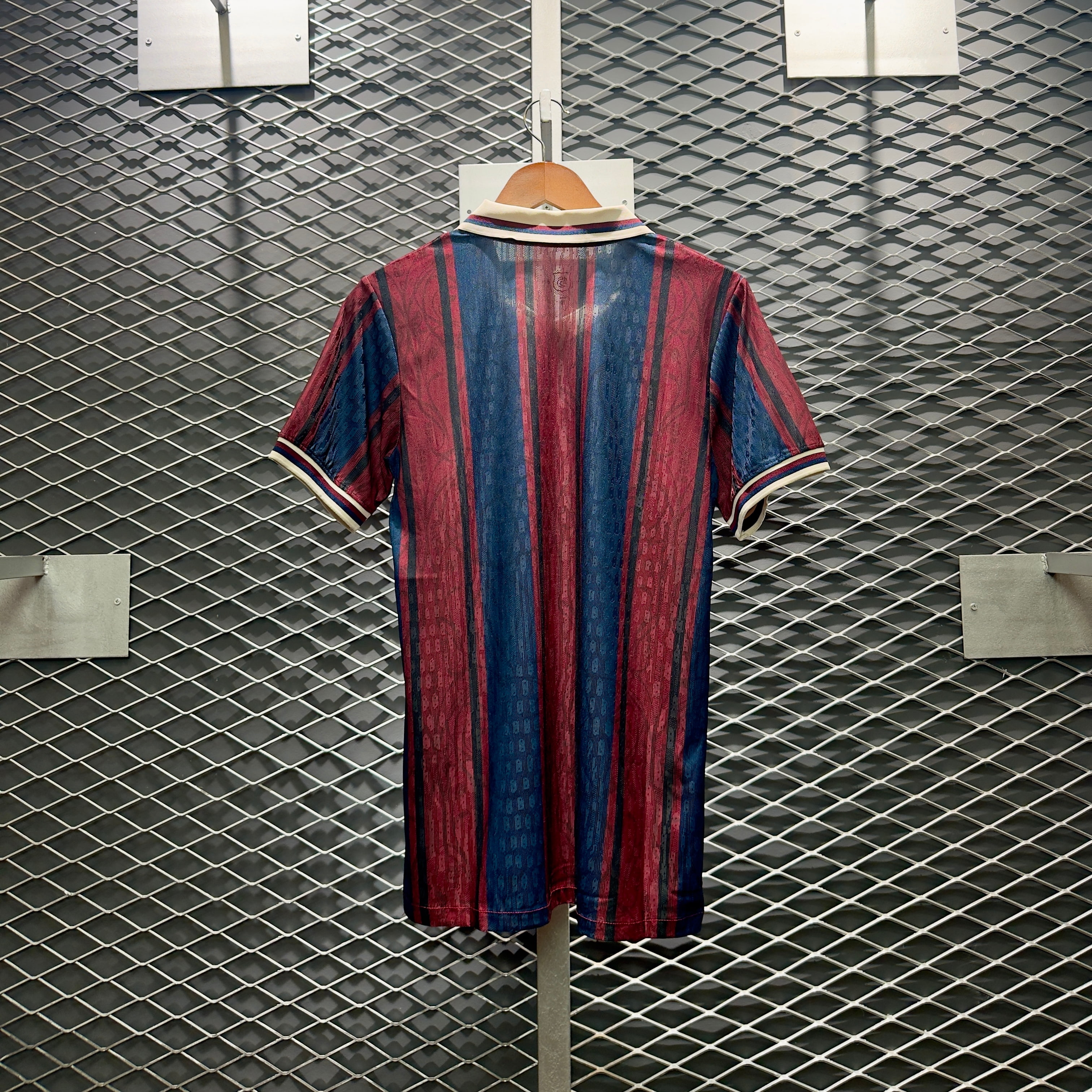 ÁO BARCELONA KỶ NIỆM 125 NĂM