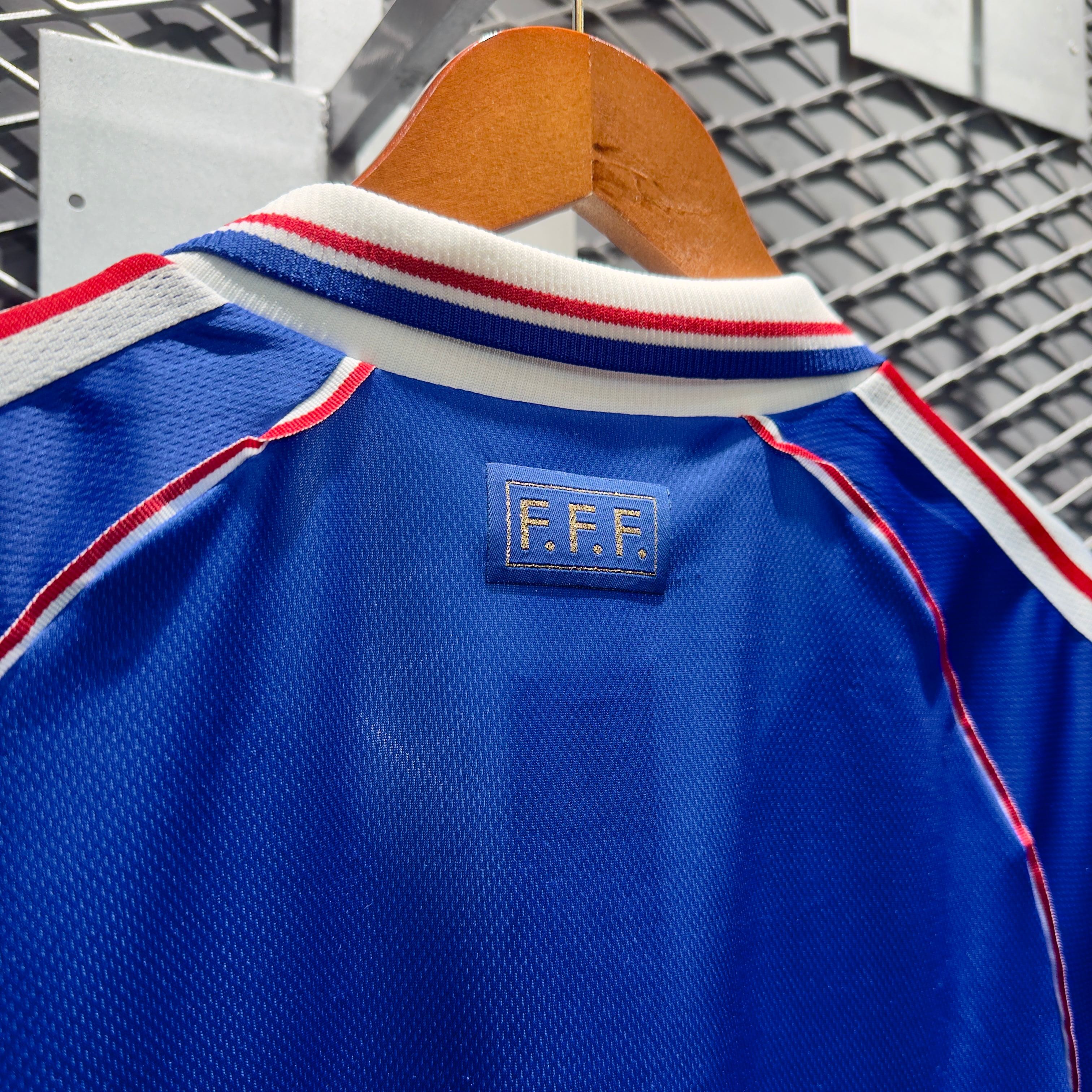 ÁO BÓNG ĐÁ ĐỘI TUYỂN PHÁP 1998 SÂN NHÀ