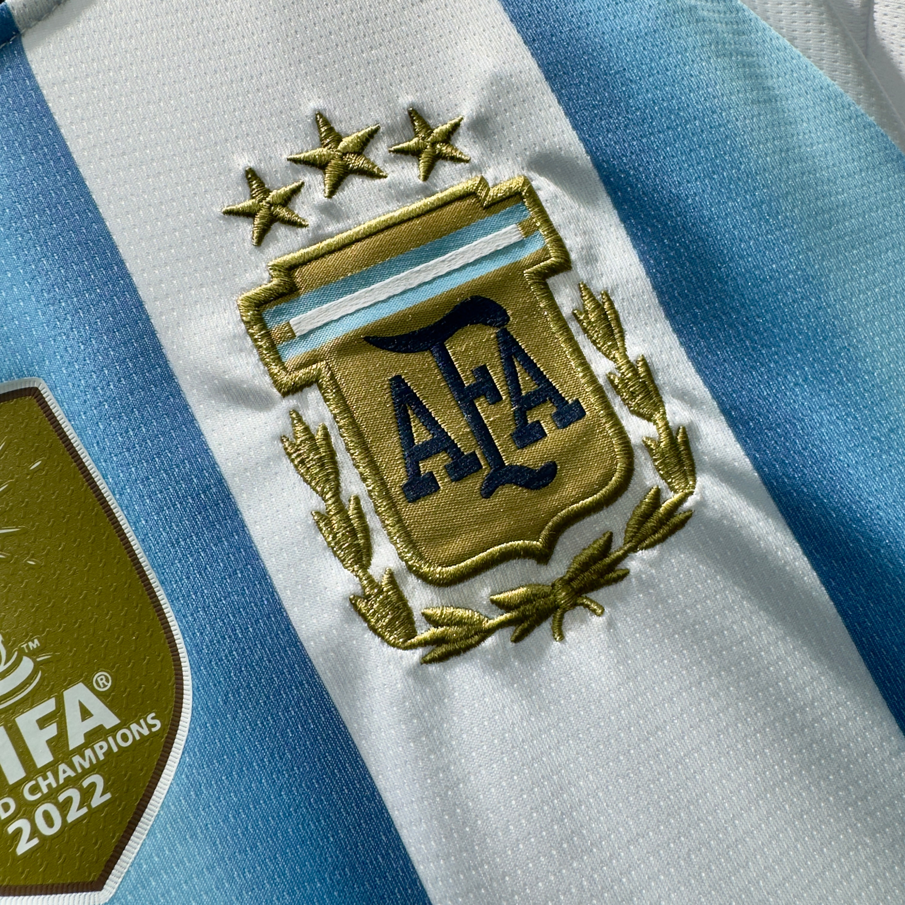 ÁO BÓNG ĐÁ ĐỘI TUYỂN ARGENTINA WORLD CUP 2026 SÂN NHÀ BẢN FAN
