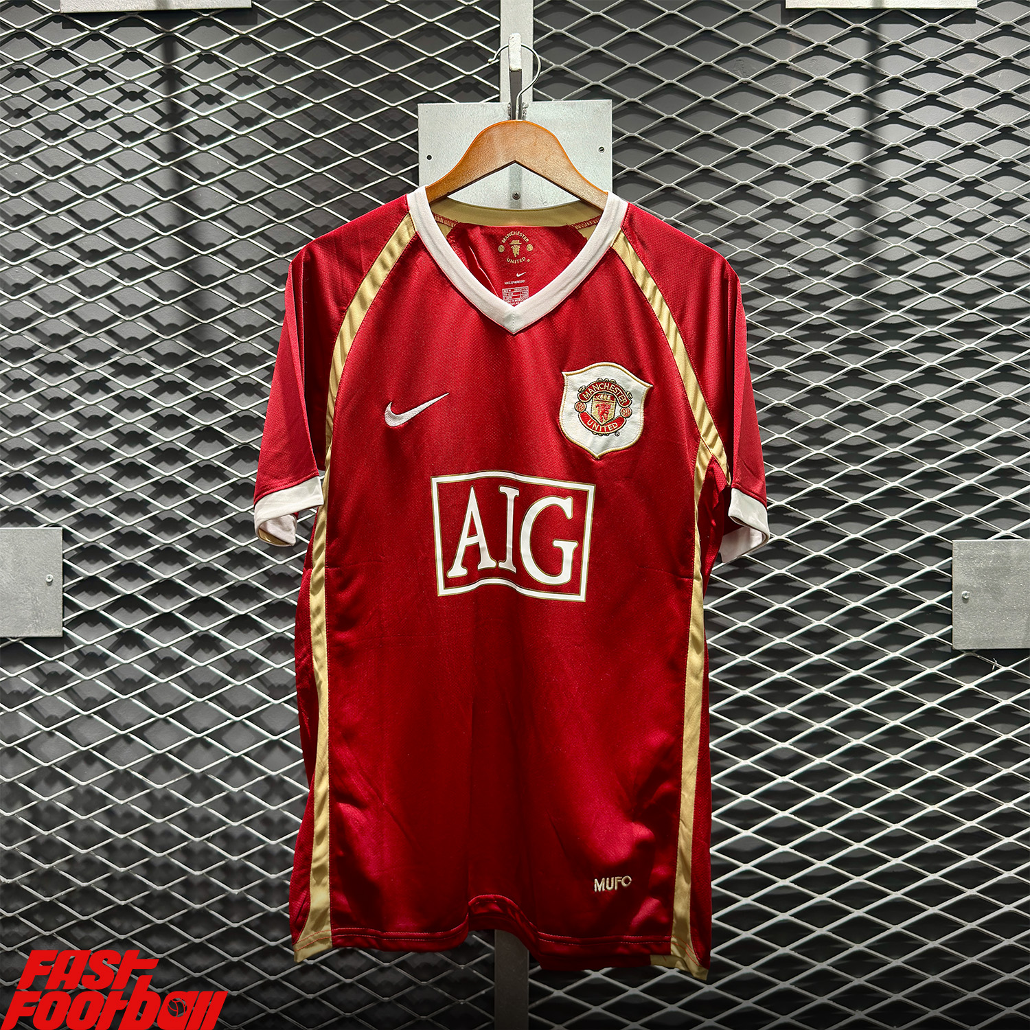 ÁO BÓNG ĐÁ MANCHESTER UNITED 2006/07 SÂN NHÀ (In ấn note vào ghi chú đơn hàng, tên số 70k, patch NHA 50k, patch C1 25k)