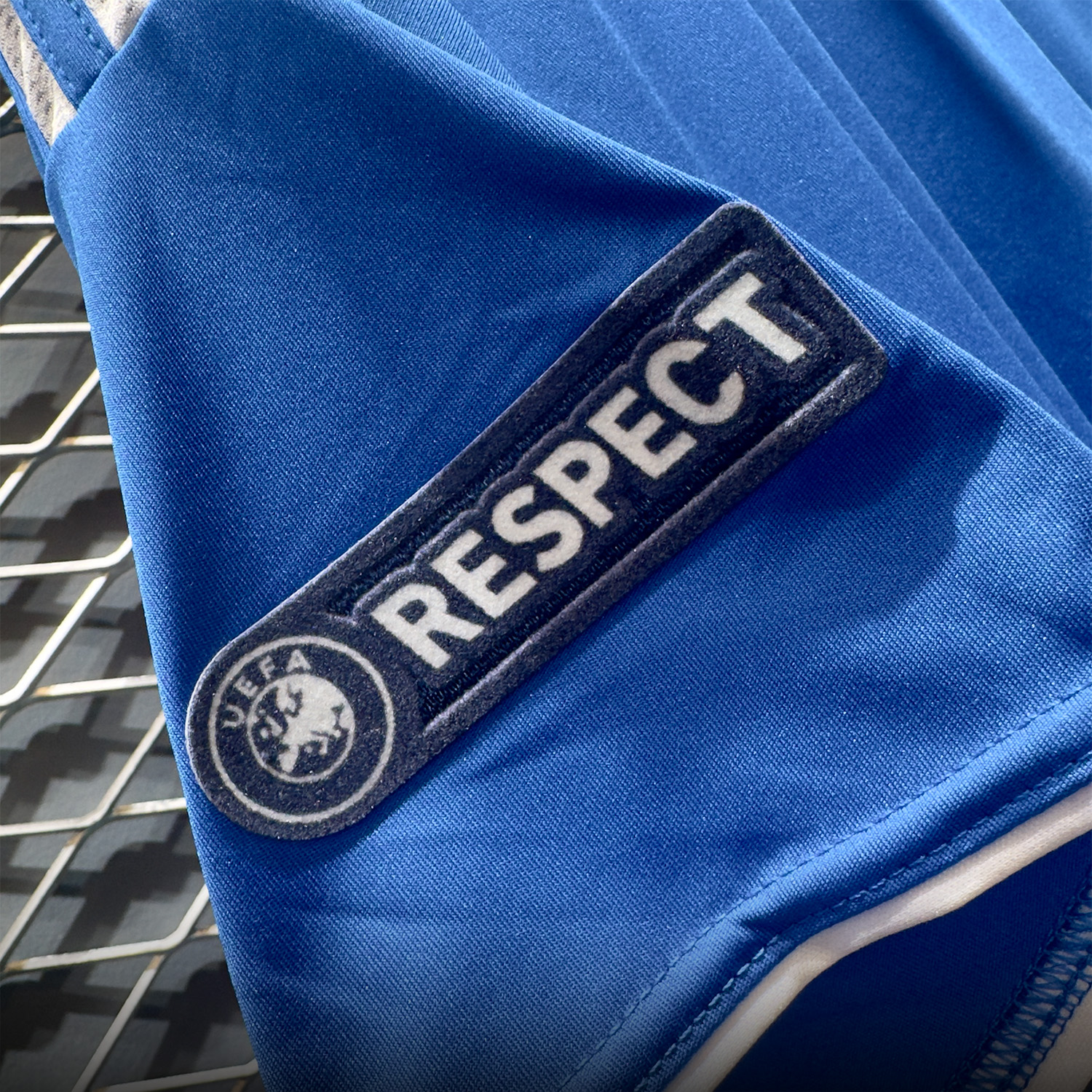 ÁO BÓNG ĐÁ CHELSEA 2011/12 SÂN NHÀ CHUNG KẾT CHAMPIONS LEAGUE