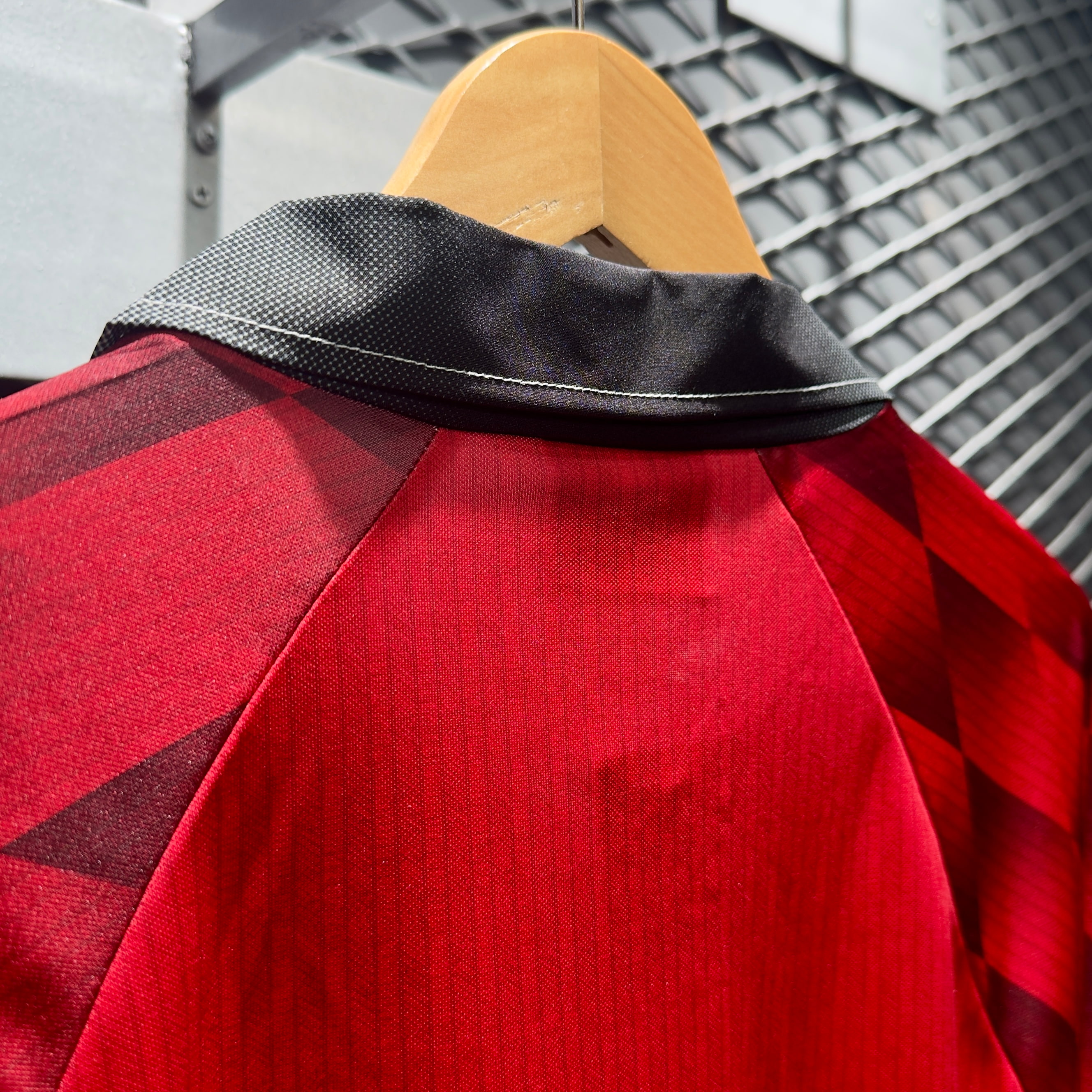 ÁO BÓNG ĐÁ MANCHESTER UNITED 1996/97 SÂN NHÀ