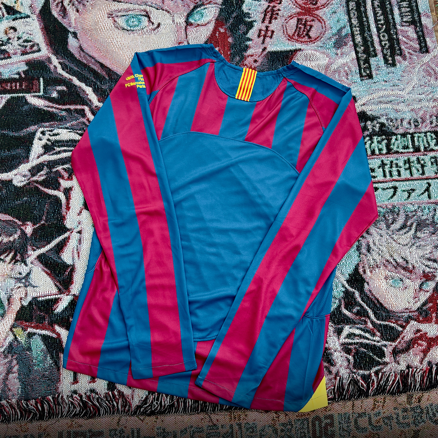 ÁO BÓNG ĐÁ BARCELONA 2005/06 SÂN NHÀ DÀI TAY CHUNG KẾT CHAMPIONS LEAGUE