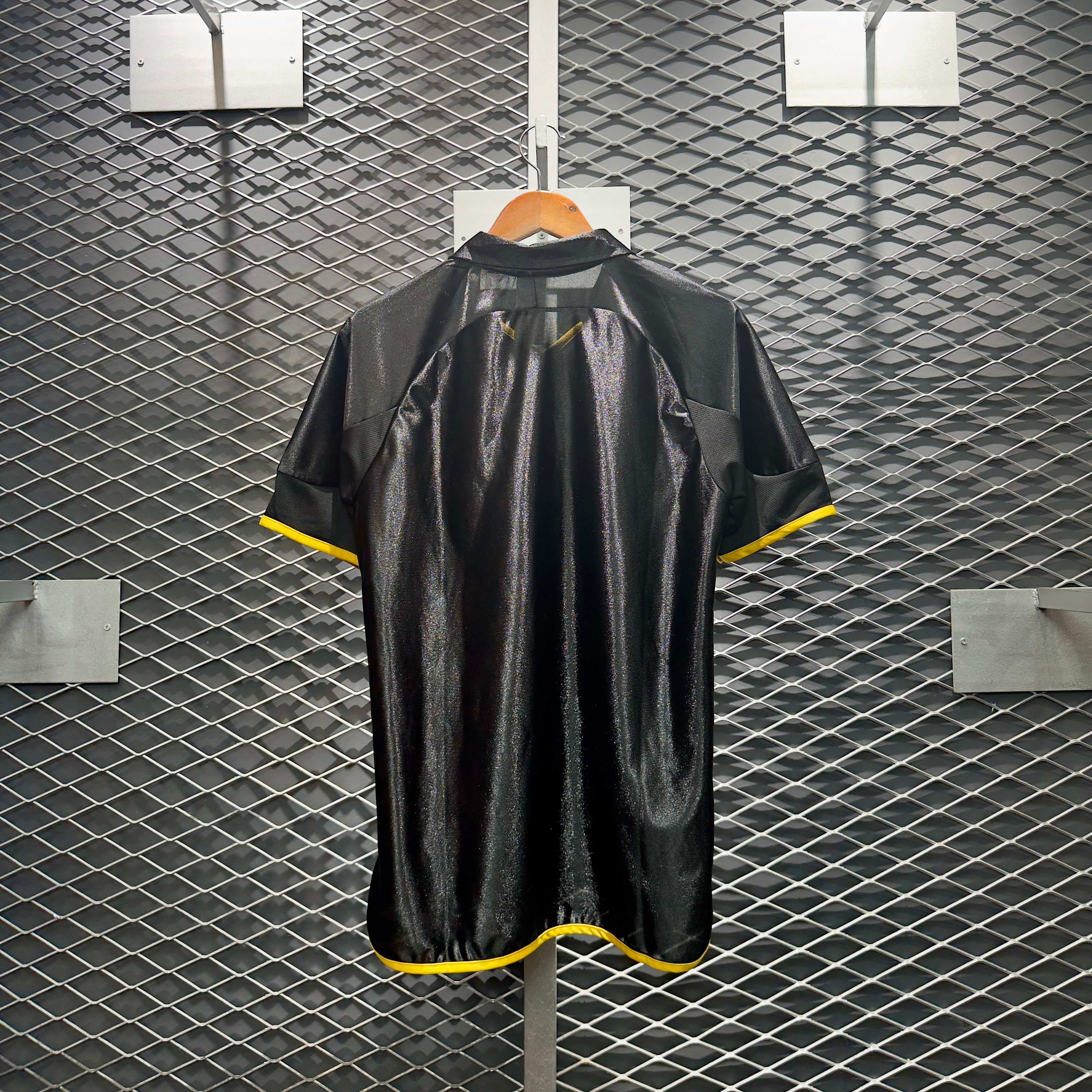 ÁO BÓNG ĐÁ REAL MADRID 1999/00 SÂN KHÁCH