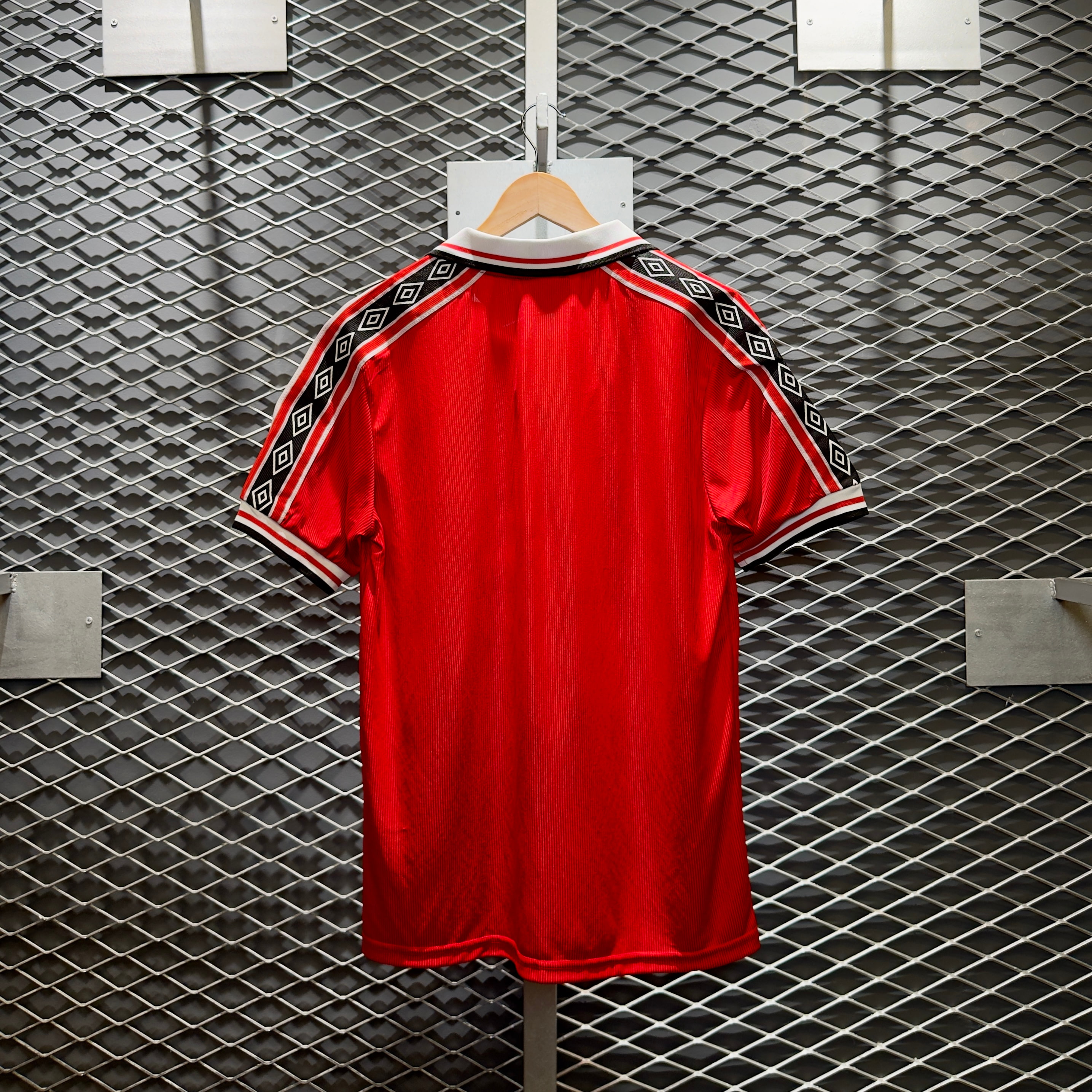 ÁO BÓNG ĐÁ MANCHESTER UNITED 1998/99 SÂN NHÀ