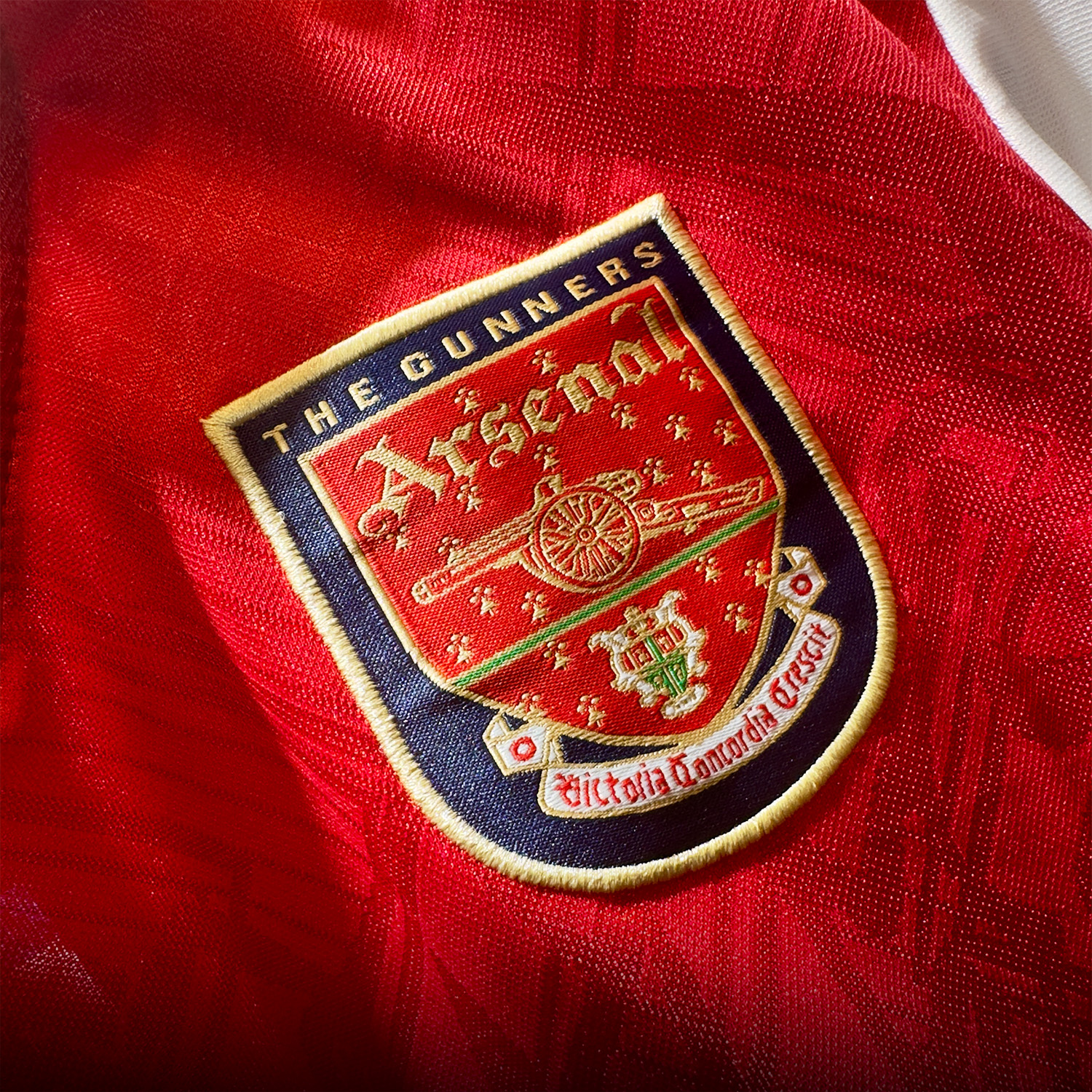 ÁO BÓNG ĐÁ ARSENAL 1996/97 SÂN NHÀ