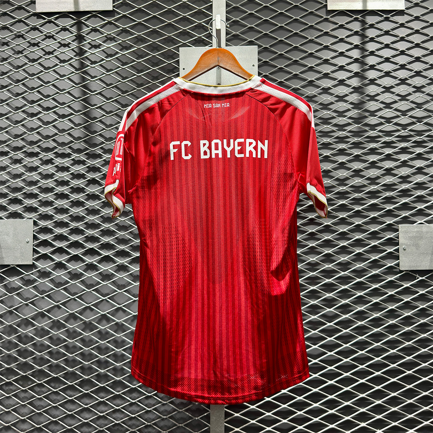 ÁO BÓNG ĐÁ BAYERN MUNICH 2026/27 SÂN NHÀ BẢN PLAYER