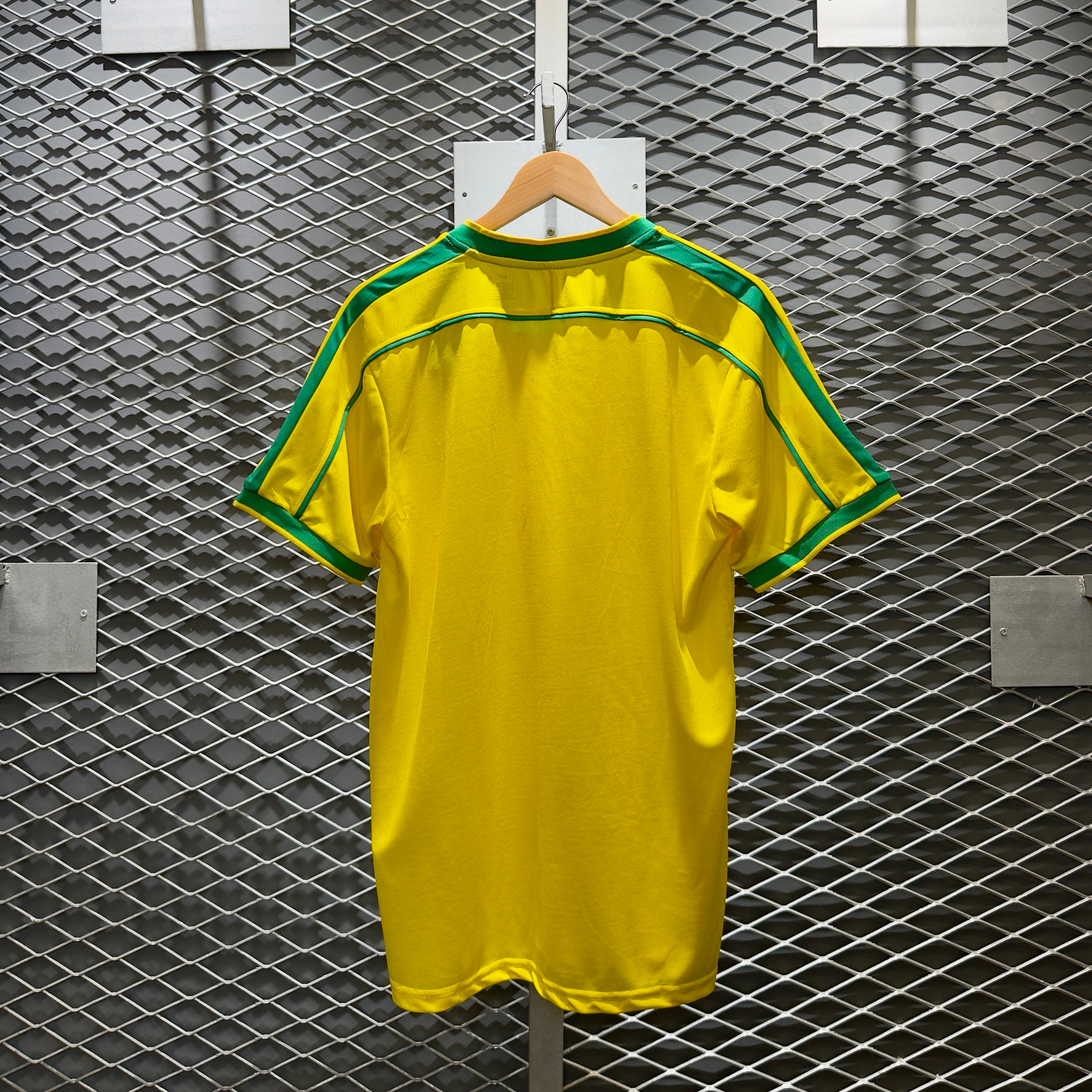 ÁO BÓNG ĐÁ ĐỘI TUYỂN BRAZIL 1998 SÂN NHÀ