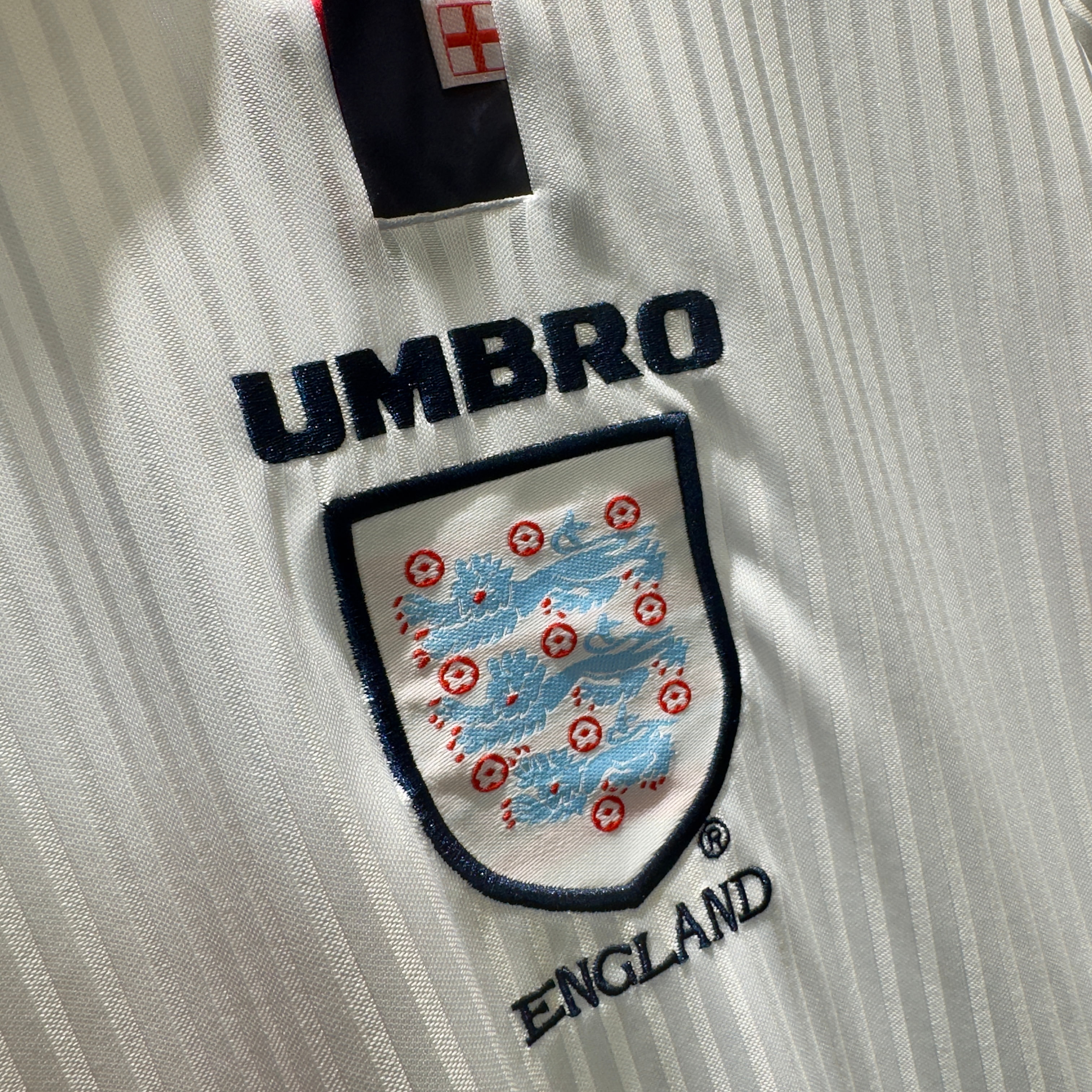 ÁO BÓNG ĐÁ ĐỘI TUYỂN ANH 1998 SÂN NHÀ BECKHAM #7