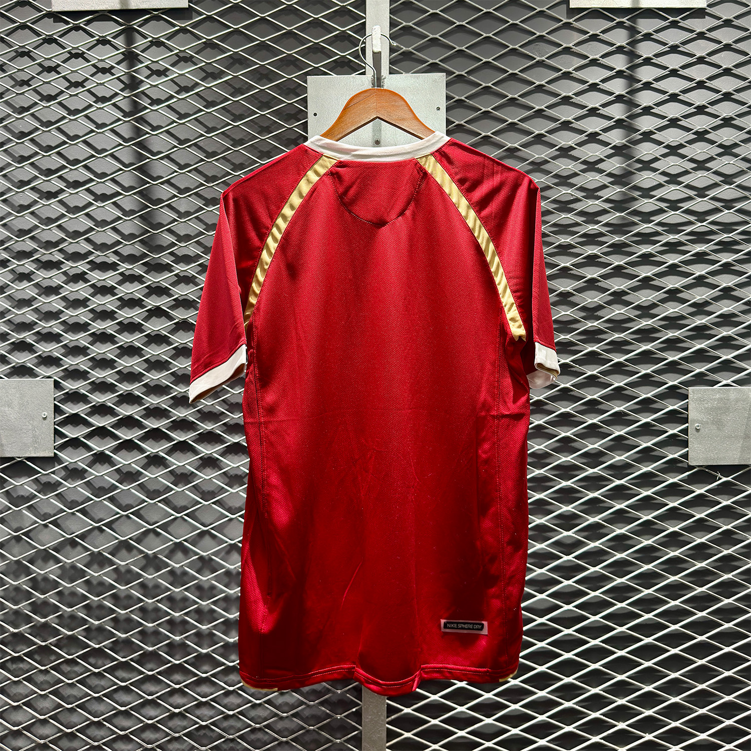 ÁO BÓNG ĐÁ MANCHESTER UNITED 2006/07 SÂN NHÀ (In ấn note vào ghi chú đơn hàng, tên số 70k, patch NHA 50k, patch C1 25k)