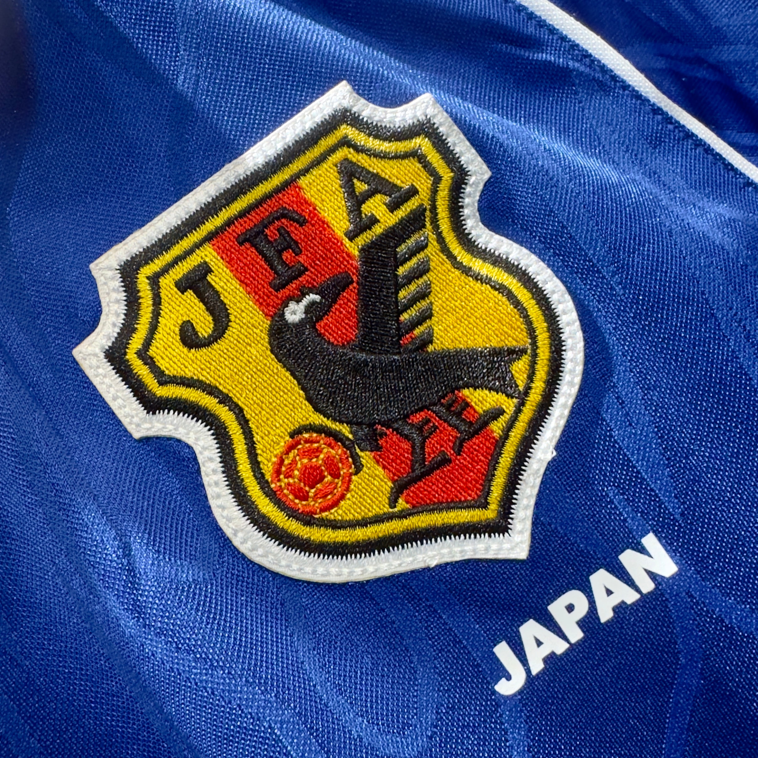 ÁO BÓNG ĐÁ ĐỘI TUYỂN NHẬT BẢN 1998 SÂN NHÀ