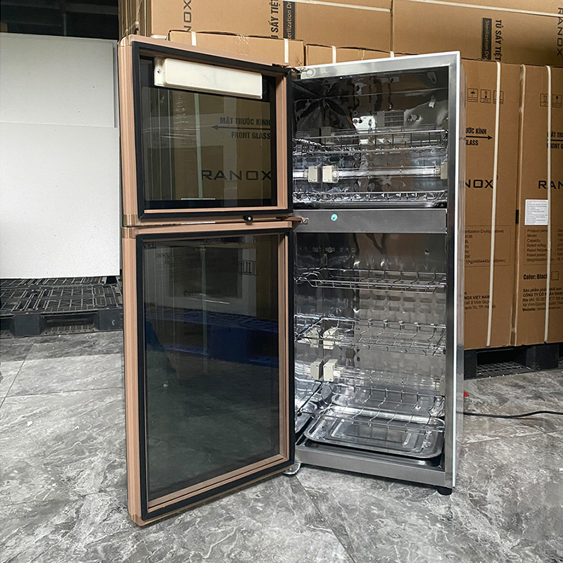 Tủ sấy tiệt trùng 138L, tủ cực tím kết hợp Ozone