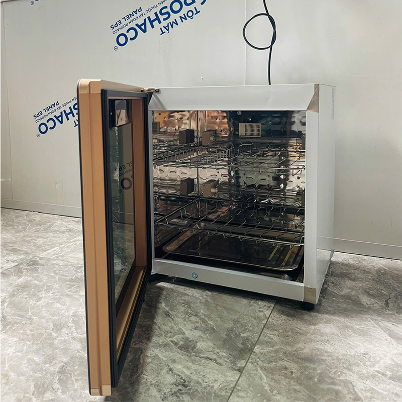 Tủ sấy Ranox dung tích 65L, tủ sấy cực tím (UV) kết hợp khử khuẩn Ozone