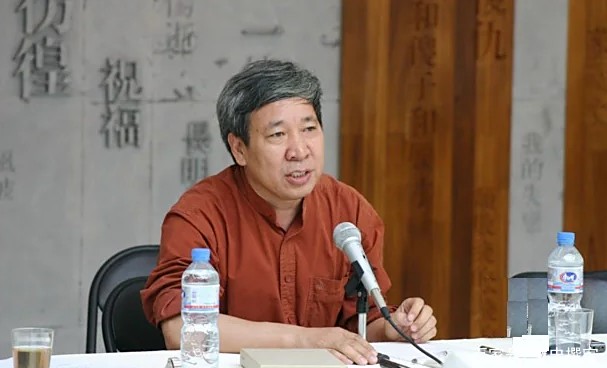 Diêm Liên Khoa – “Người đến muộn” tiên phong