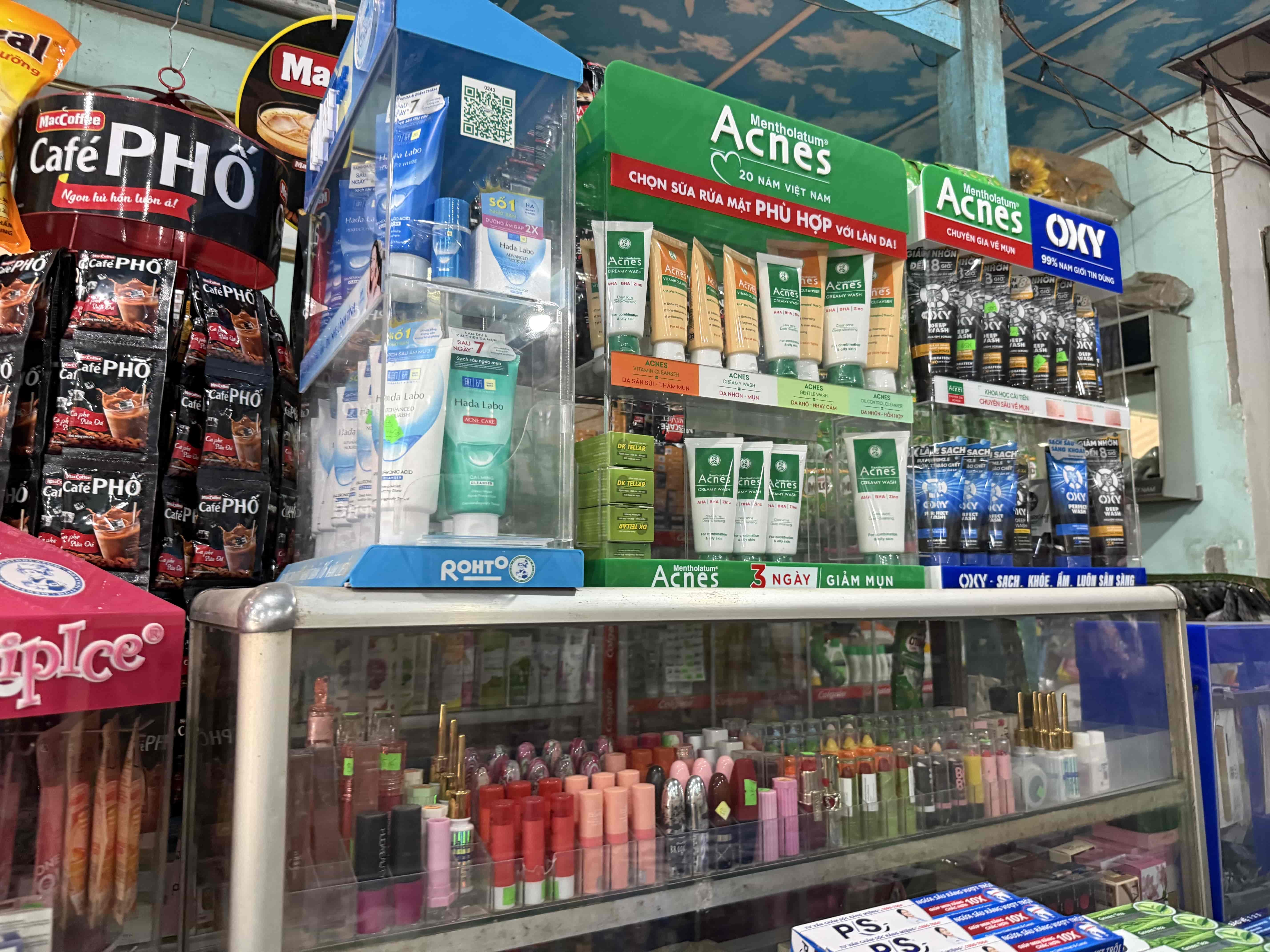 Tạp hóa Hồng Châu An Giang tiên phong chuyển đổi số! Mua sắm online tiện lợi các mặt hàng thiết yếu, sữa bột, đồ gia dụng tại Chợ Mới. Đặt hàng ngay để được giao tận nơi!