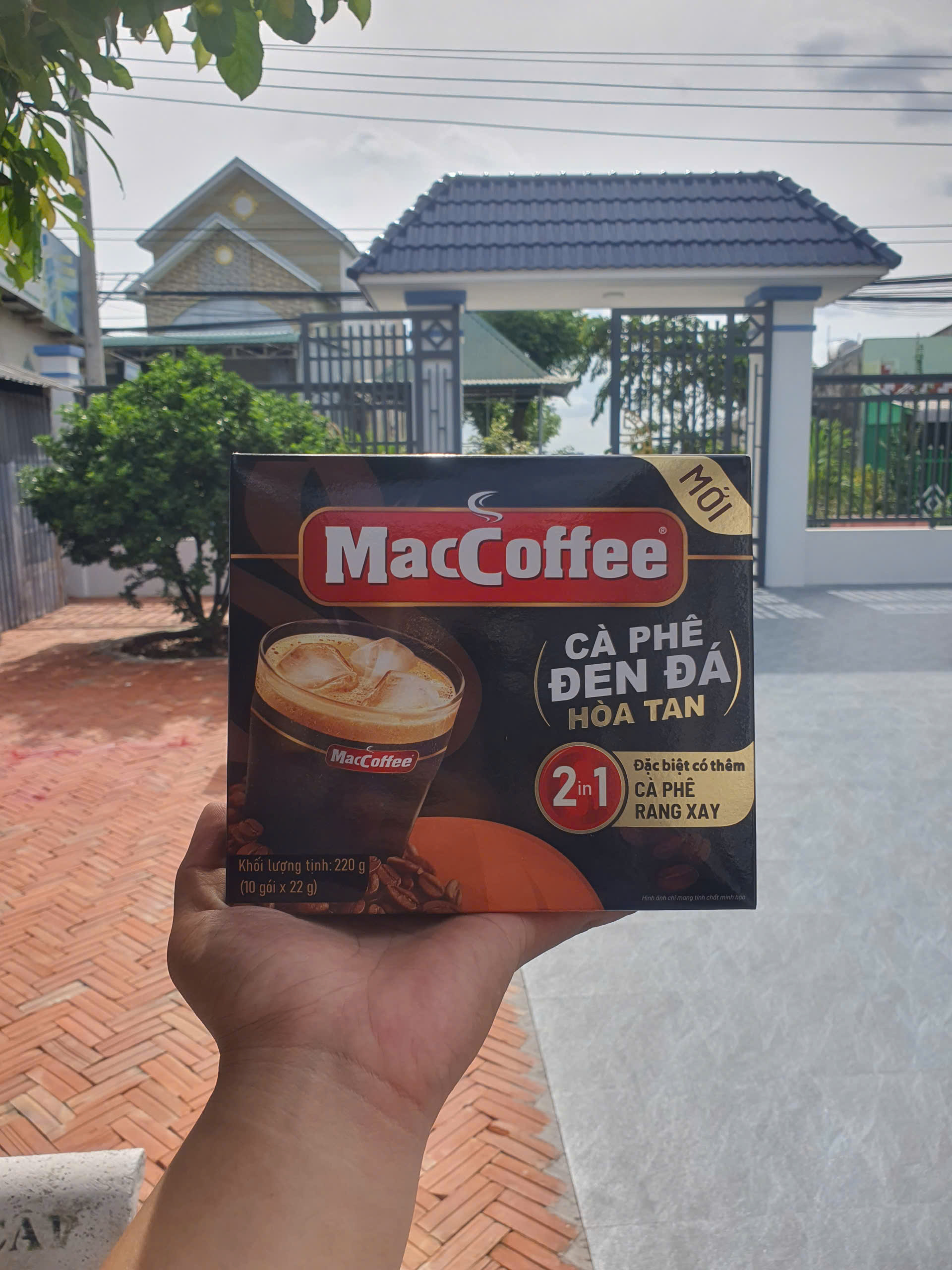 Cà Phê Đen Đá MacCoffee 2 in 1 Gói 220g – Cà Phê Hòa Tan Tiện Lợi, Hương Vị Đen Đá Truyền Thống, Dùng Pha Lạnh