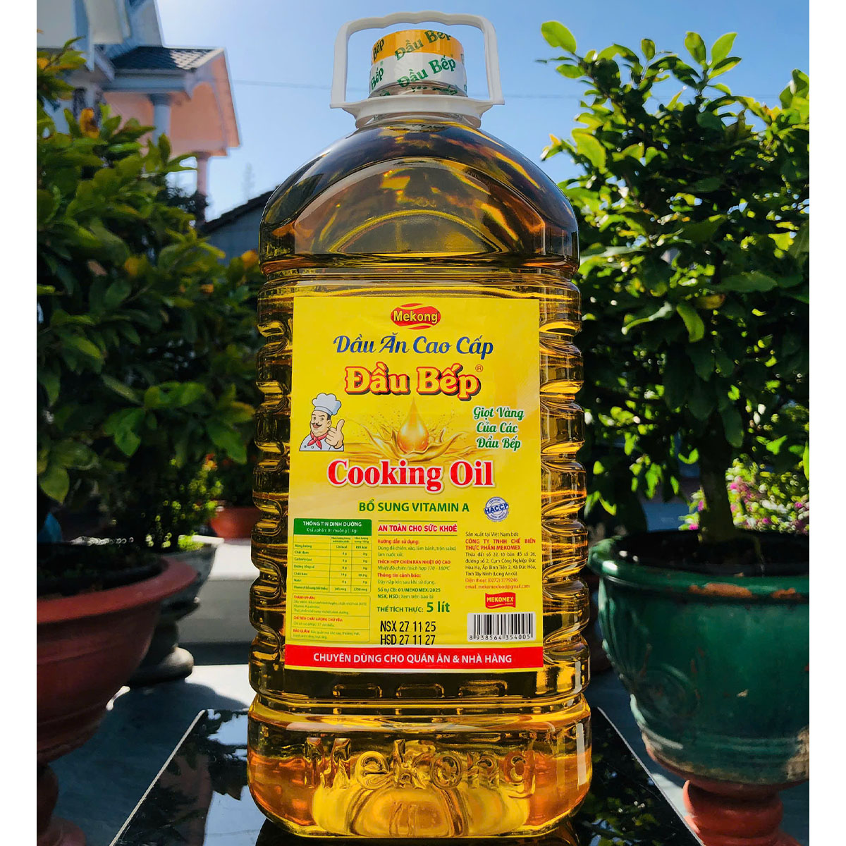 Dầu Ăn Cao Cấp Đầu Bếp Cooking Oild Mekong Chai 4.5 Lít/5 Lít – Dầu Thực Vật Tinh Luyện Cho Bếp Ăn Gia Đình