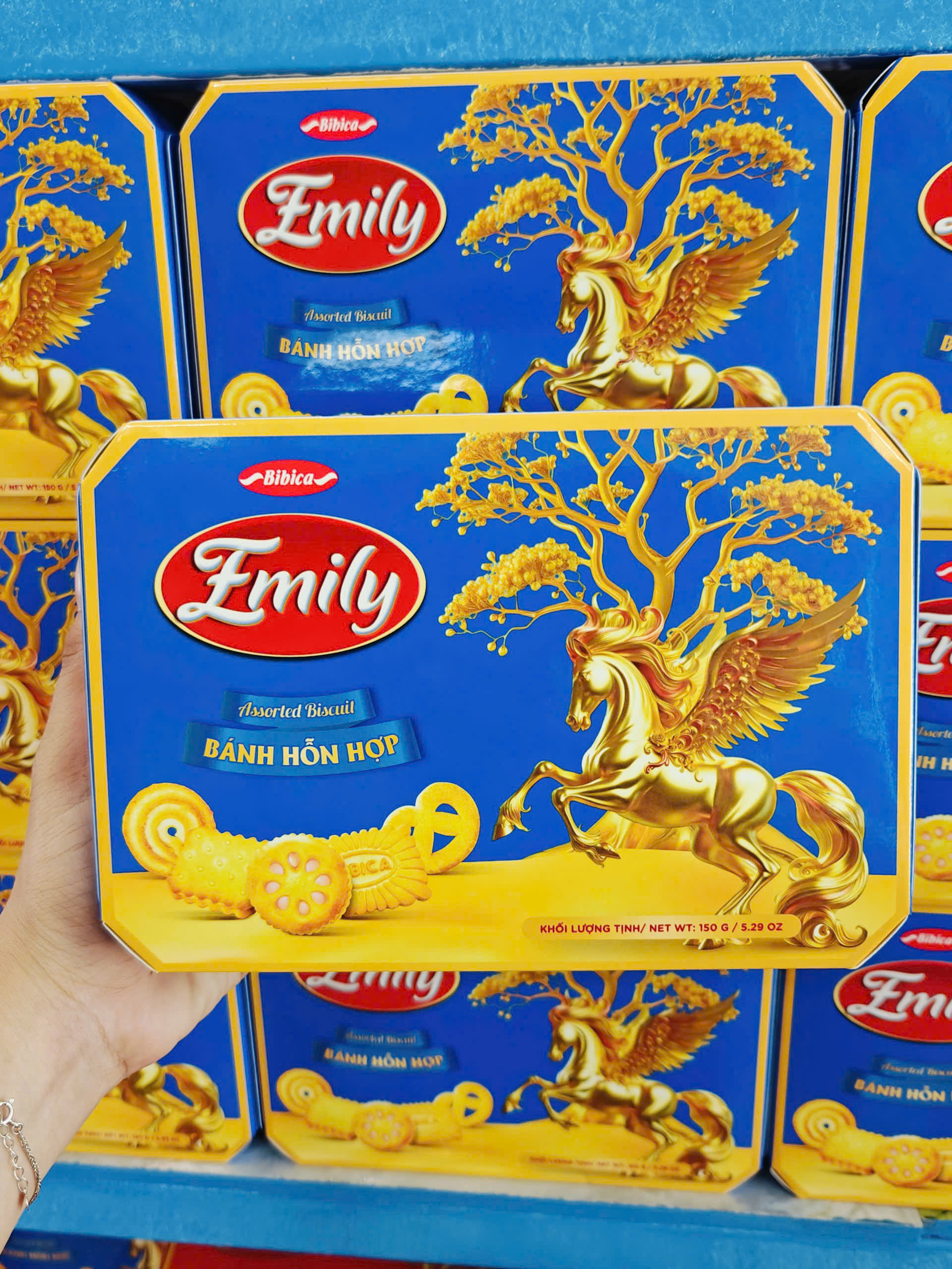 Bánh Hỗn Hợp Emily Gói 150g Nhiều Mẫu – Bánh Quy Thơm Ngon, Mẫu Mã Đẹp Mắt Phù Hợp Biếu Tặng Và Thưởng Thức Gia Đình