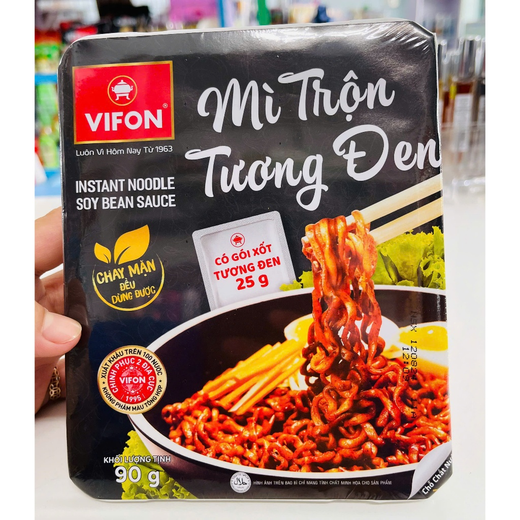 Mì Trộn Tương Đen Vifon Khay 90g (gói sốt tương đen 25g)
