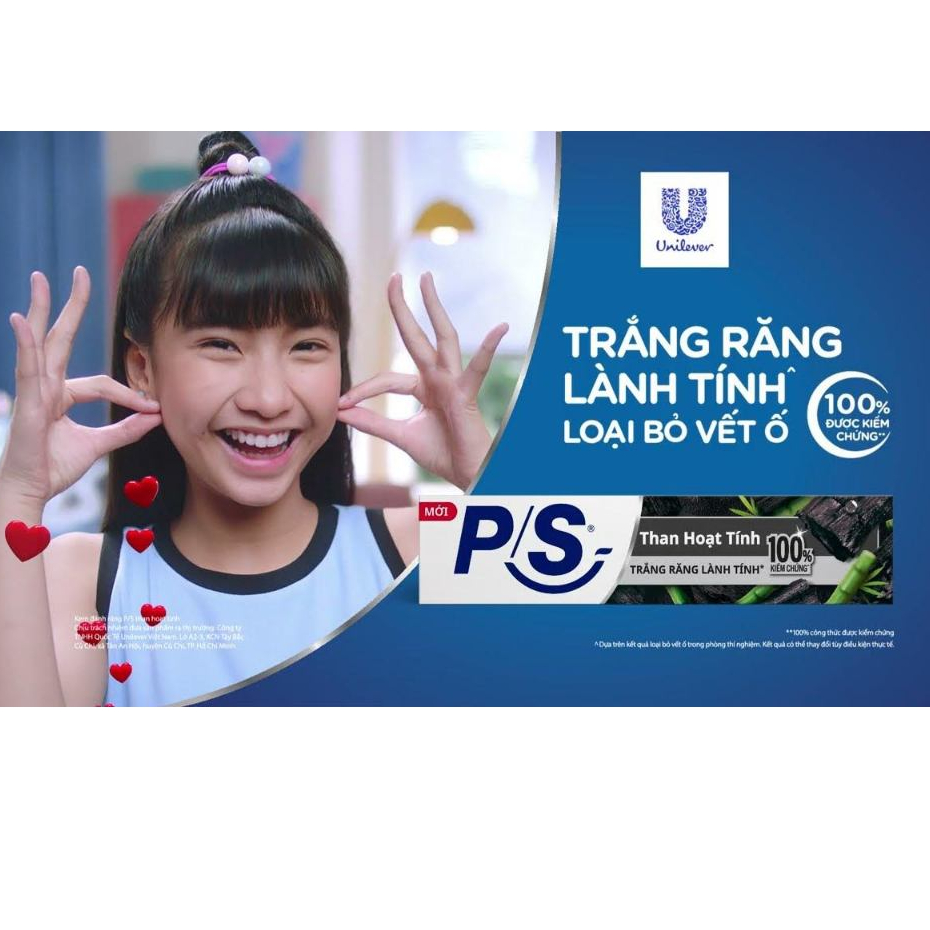 Kem Đánh Răng P/S Than Hoạt Tính Trắng Răng Lành Tính 180g