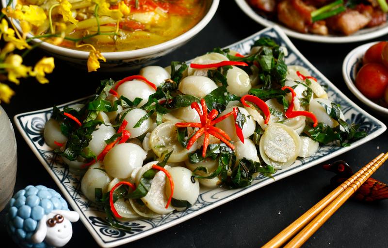 Bí quyết làm cà xào lá lốt thấm vị, mềm ngon