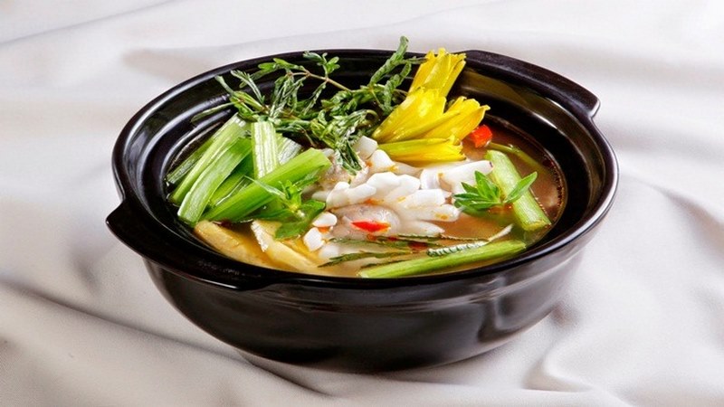 Canh chua mực vị ngon thanh mát đến tận kẽ răng