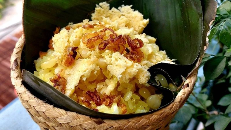 Hướng dẫn 2 cách nấu xôi bắp ngon không kém ngoài hàng