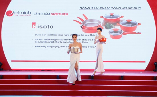 Trải qua 4 năm gia nhập và phát triển tại thị trường Việt Nam, Tập đoàn Elmich tập trung chăm sóc và cải thiện đời sống của người tiêu dùng thông qua hoạt động cung cấp các sản phẩm gia dụng cao cấp, an toàn và tuân thủ những tiêu chuẩn khắt khe nhất của Châu Âu