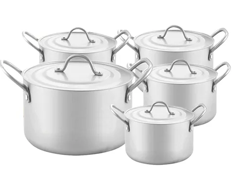 Nồi nhôm nhẹ, dẫn nhiệt nhanh nhưng dễ hòa tan nhôm khi sử dụng