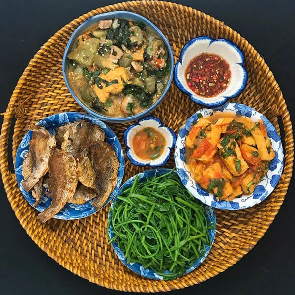 phu-nu-vao-bep-khi-cau-chuyen-khong-chi-la-nau-an-phu-nu-vao-bep-1-1-2