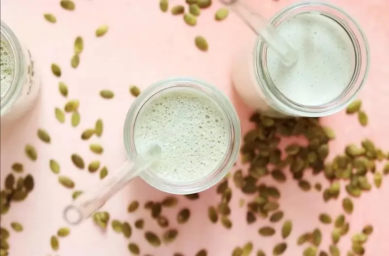 Thành phẩm món sữa hạt kê với hạt bí thơm ngon, béo ngậy