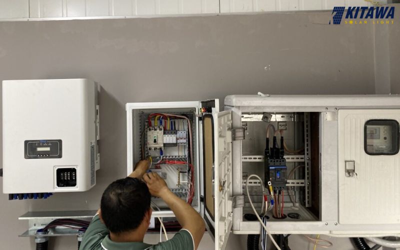 Hướng dẫn cài đặt inverter năng lượng mặt trời chi tiết, an toàn