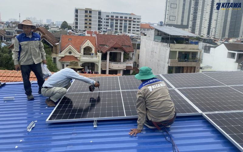 Triển khai lắp đặt hệ thống điện mặt trời 12kW cho cửa hàng tại Tiền Giang