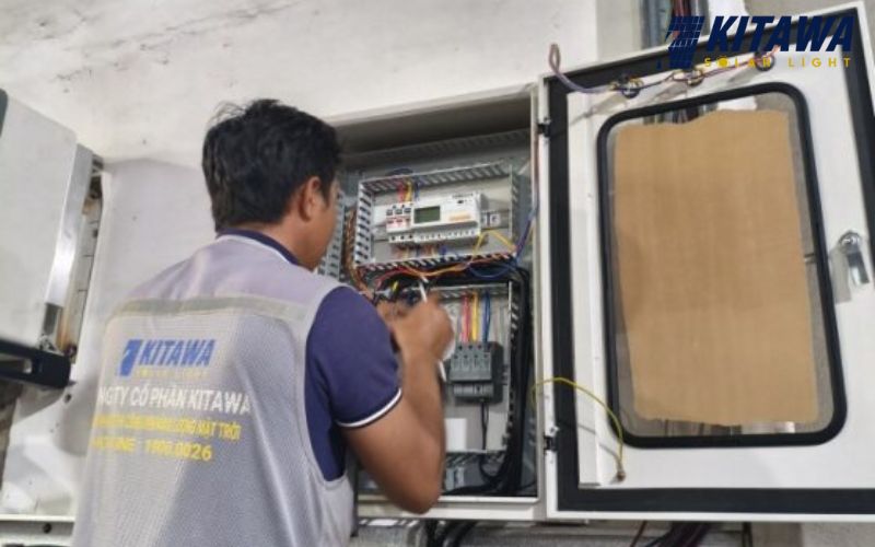 Lắp điện mặt trời hòa lưới bám tải 3kW cho hộ gia đình anh Thanh ở Tiền Giang