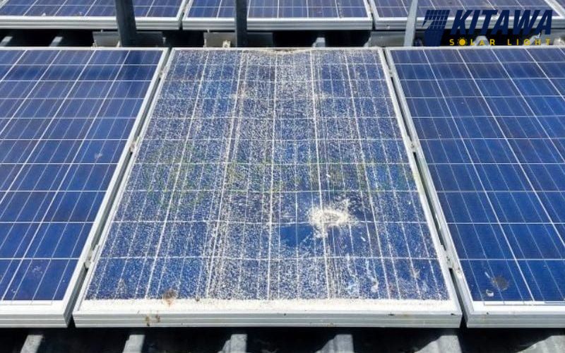 Khi nào nên vệ sinh tấm pin năng lượng mặt trời?