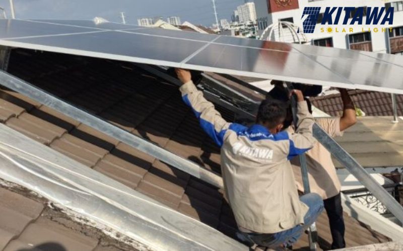 Lắp đặt điện mặt trời áp mái