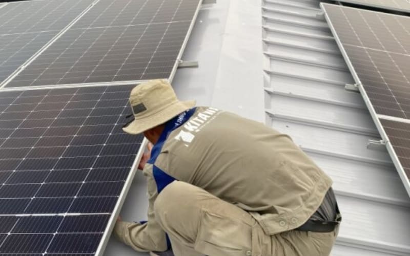 Tấm pin năng lượng Jinko 590W hiệu suất vượt trội