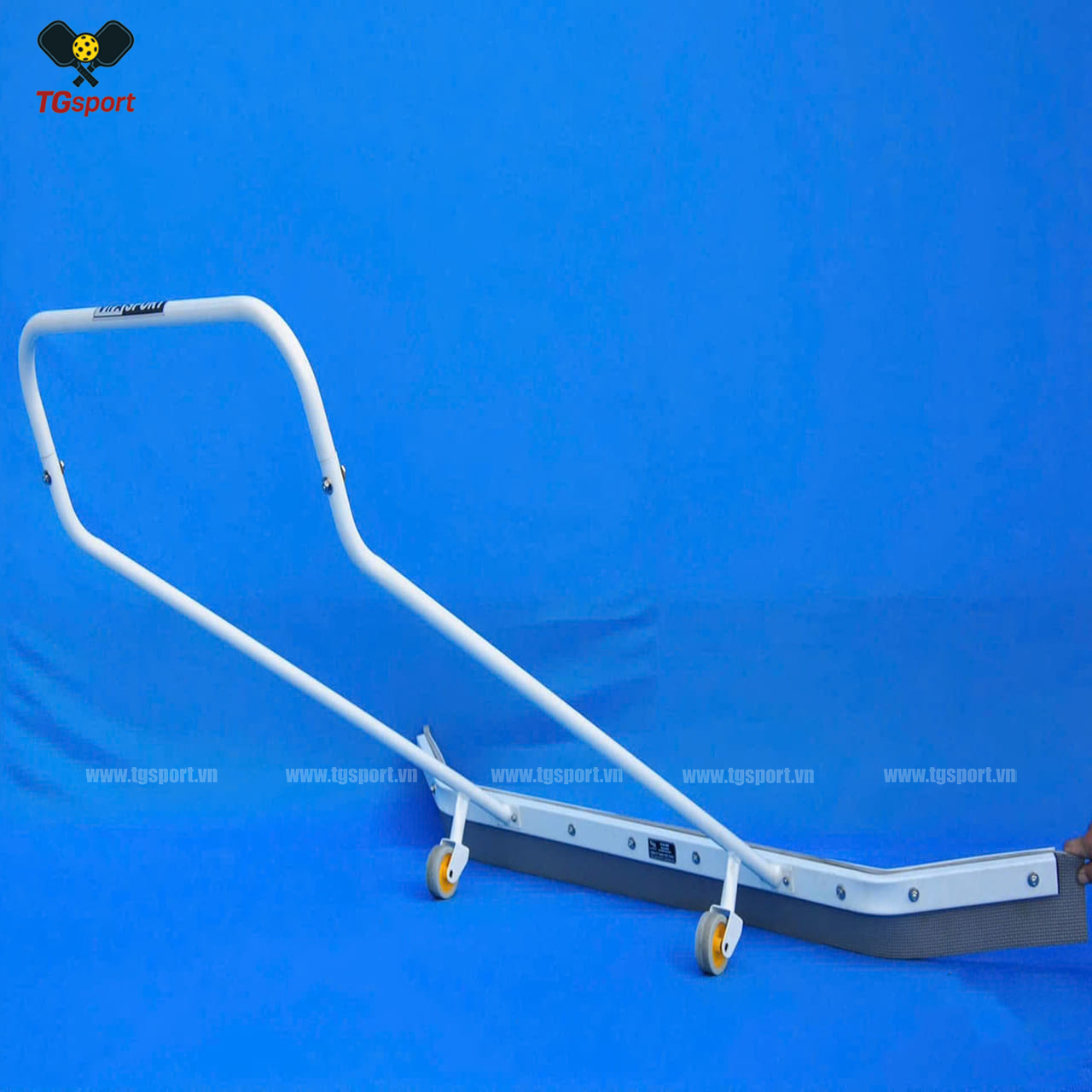 Xe gạt nước sân tennis Vifa 301360