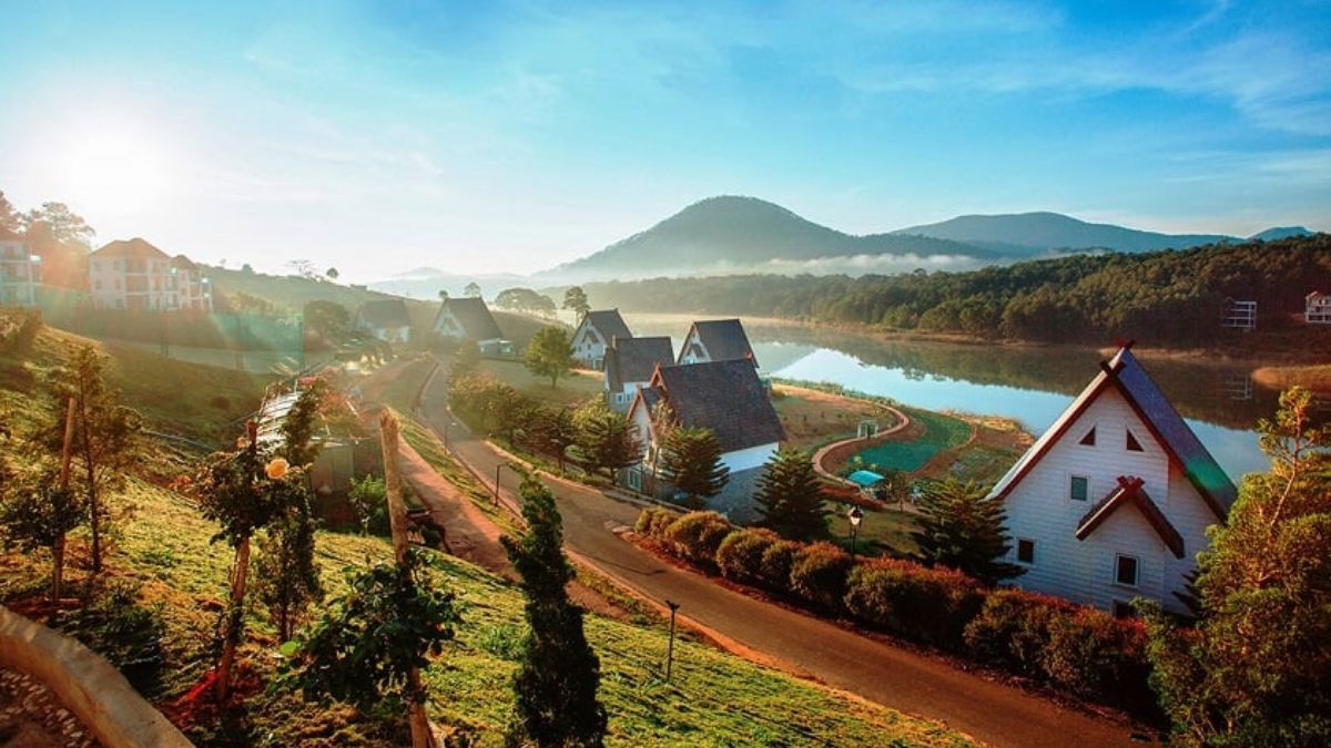 🌸 달랏 시내 근처 감성 카페 TOP 10