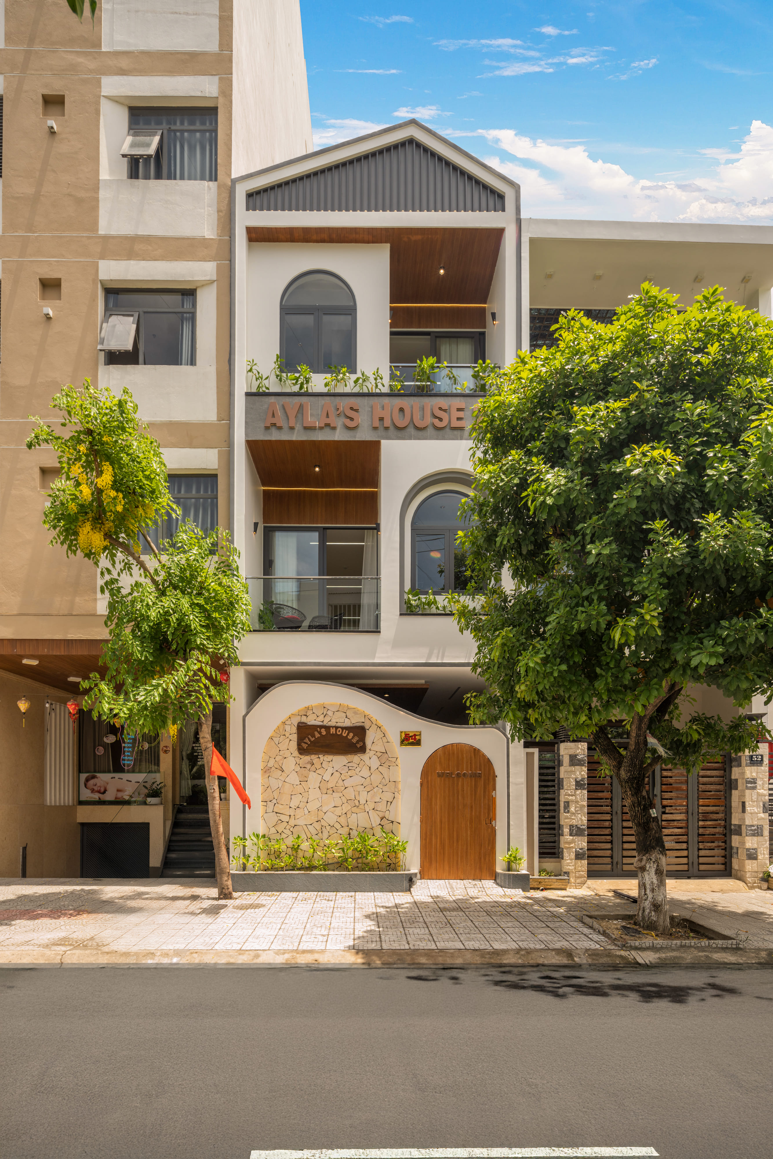 Azure Villa Da Nang 4 Bedroom – 다낭 도심 속에서 즐기는 프라이빗 럭셔리 풀빌라